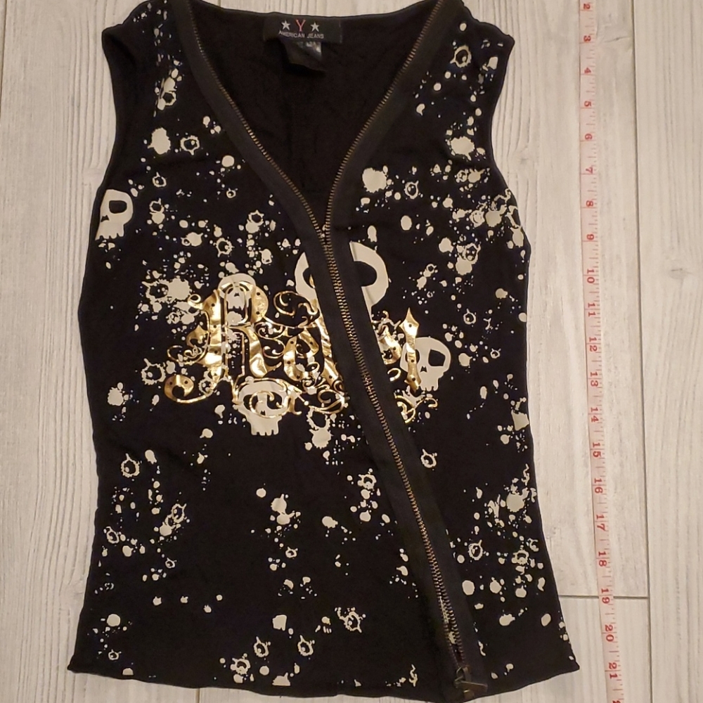Rebel tank top with zipper